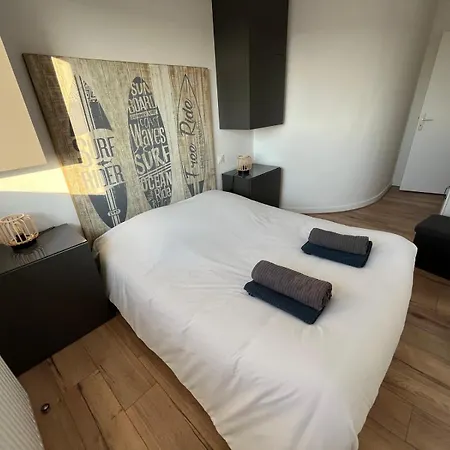 Mathilda Front De 9e étage