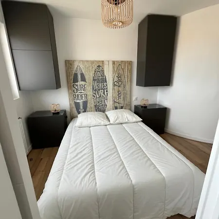 Mathilda Front De 9e étage *