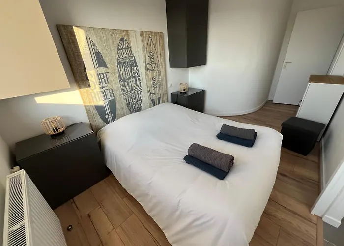 Mathilda Front De 9e étage