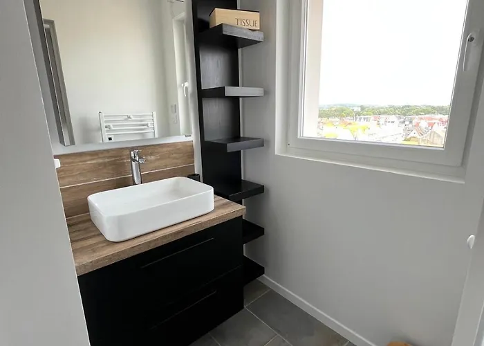 Mathilda Front De 9e étage Apartamento